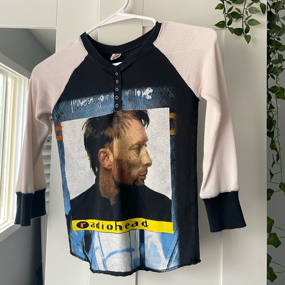 Vintage radiohead shirt